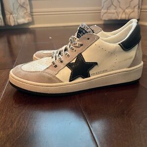Vintage Havana White and Black Star Sneakers